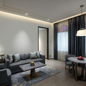 Royal Majestic Suite